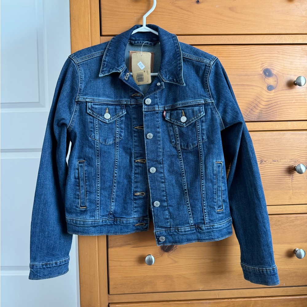 Levi's Classic Blue Denim Jacket Stretch NWT New Women’s medium